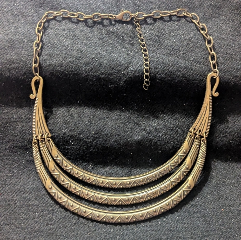 Brass Tone Curved Bar Geometric Pattern Bib Style Statement Necklace